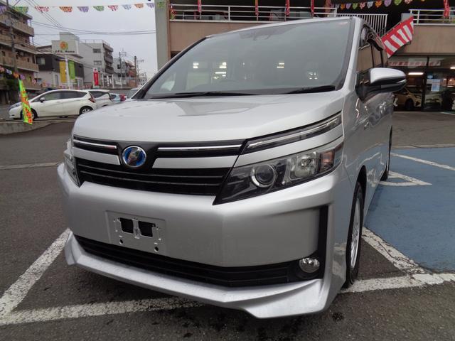 ヴォクシー ハイブリッドＶ　ＥＴＣ　ＴＶ　オートクルーズコントロール　レーンアシスト　衝突被害軽減システム　両側電動スライドドア　オートマチックハイビーム　ＬＥＤヘッドランプ　スマートキー　アイドリングストップ　電動格納ミラー（22枚目）