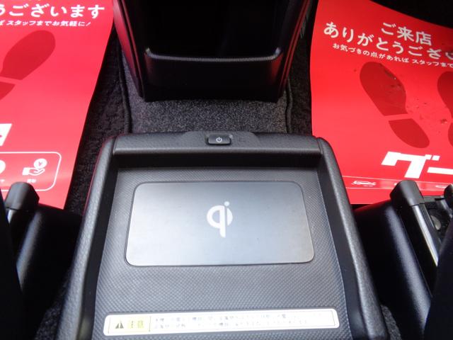 ヴォクシー ハイブリッドV ETC バックカメラ ナビ オートクルーズコントロール 両側スライド・片側電動 LEDヘッドランプ スマートキー シートヒーター 3列シート CVT アルミホイール 盗難防止システム 衝突安全ボディ(7枚目)