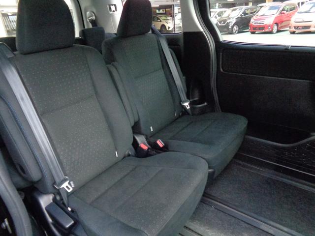 ヴォクシー ハイブリッドV ETC バックカメラ ナビ オートクルーズコントロール 両側スライド・片側電動 LEDヘッドランプ スマートキー シートヒーター 3列シート CVT アルミホイール 盗難防止システム 衝突安全ボディ(25枚目)