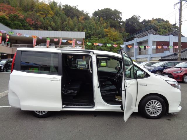 ノア ハイブリッドX ドライブレコーダー ETC ナビ 両側スライド・片側電動 LEDヘッドランプ スマートキー 3列シート CVT アルミホイール 盗難防止システム 衝突安全ボディ ABS ESC エアコン(22枚目)