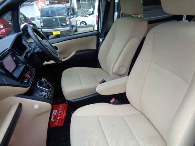 ノア ハイブリッドX ETC ナビ 両側スライド・片側電動 LEDヘッドランプ スマートキー 3列シート CVT アルミホイール 盗難防止システム 衝突安全ボディ ABS ESC エアコン パワーステアリング(8枚目)