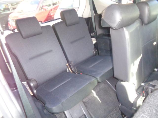 シエンタ Ｇ　バックカメラ　ＴＶ　レーンアシスト　衝突被害軽減システム　両側電動スライドドア　オートマチックハイビーム　スマートキー　アイドリングストップ　３列シート　ＣＶＴ　アルミホイール　盗難防止システム（8枚目）