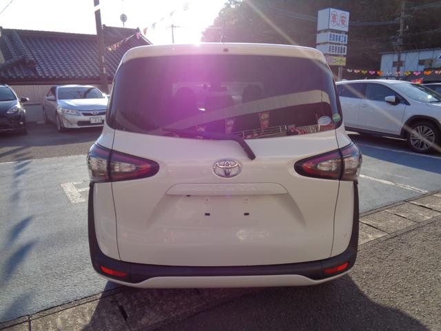 シエンタ Ｇ　バックカメラ　ＴＶ　レーンアシスト　衝突被害軽減システム　両側電動スライドドア　オートマチックハイビーム　スマートキー　アイドリングストップ　３列シート　ＣＶＴ　アルミホイール　盗難防止システム（18枚目）