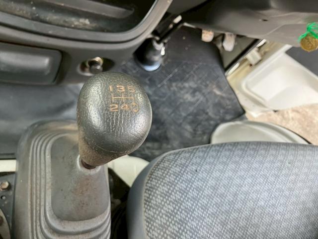 ハイゼットトラック エアコン・パワステ　スペシャル　４ＷＤ　５速ミッション　３方開き（15枚目）