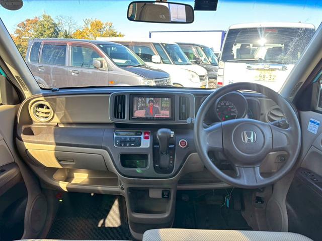 Ｎ－ＯＮＥ Ｇ・Ｌパッケージ　社外ナビＴＶ　プッシュスタート　スマートキー　ミラーウインカー　オートエアコン（10枚目）