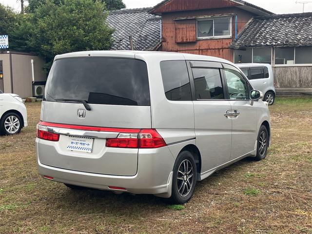 ステップワゴン Ｇ　ＨＤＤナビ　スマートスタイルエディション　ＥＴＣ　バックカメラ　ナビ　ＴＶ　クリアランスソナー　両側電動スライドドア　スマートキー　電動格納ミラー　３列シート　ＡＴ　アルミホイール　ＣＤ　ＤＶＤ再生　盗難防止システム　衝突安全ボディ　ＡＢＳ（14枚目）