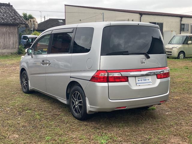 ステップワゴン Ｇ　ＨＤＤナビ　スマートスタイルエディション　ＥＴＣ　バックカメラ　ナビ　ＴＶ　クリアランスソナー　両側電動スライドドア　スマートキー　電動格納ミラー　３列シート　ＡＴ　アルミホイール　ＣＤ　ＤＶＤ再生　盗難防止システム　衝突安全ボディ　ＡＢＳ（16枚目）