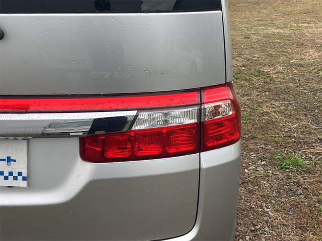 ステップワゴン Ｇ　ＨＤＤナビ　スマートスタイルエディション　ＥＴＣ　バックカメラ　ナビ　ＴＶ　クリアランスソナー　両側電動スライドドア　スマートキー　電動格納ミラー　３列シート　ＡＴ　アルミホイール　ＣＤ　ＤＶＤ再生　盗難防止システム　衝突安全ボディ　ＡＢＳ（31枚目）