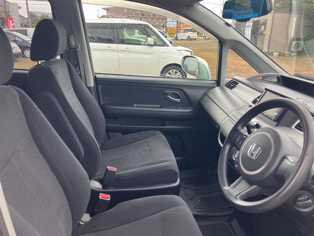 ステップワゴン Ｇ　ＨＤＤナビ　スマートスタイルエディション　ＥＴＣ　バックカメラ　ナビ　ＴＶ　クリアランスソナー　両側電動スライドドア　スマートキー　電動格納ミラー　３列シート　ＡＴ　アルミホイール　ＣＤ　ＤＶＤ再生　盗難防止システム　衝突安全ボディ　ＡＢＳ（59枚目）