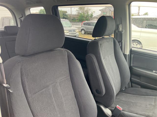 ステップワゴン Ｇ　ＨＤＤナビ　スマートスタイルエディション　ＥＴＣ　バックカメラ　ナビ　ＴＶ　クリアランスソナー　両側電動スライドドア　スマートキー　電動格納ミラー　３列シート　ＡＴ　アルミホイール　ＣＤ　ＤＶＤ再生　盗難防止システム　衝突安全ボディ　ＡＢＳ（60枚目）