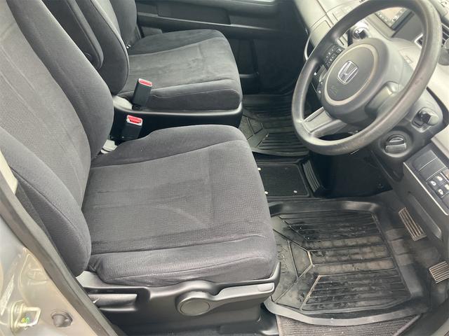 ステップワゴン Ｇ　ＨＤＤナビ　スマートスタイルエディション　ＥＴＣ　バックカメラ　ナビ　ＴＶ　クリアランスソナー　両側電動スライドドア　スマートキー　電動格納ミラー　３列シート　ＡＴ　アルミホイール　ＣＤ　ＤＶＤ再生　盗難防止システム　衝突安全ボディ　ＡＢＳ（61枚目）