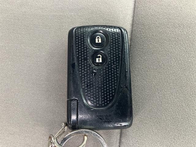 ムーヴコンテ Ｘ　ＥＴＣ　スマートキー　アイドリングストップ　電動格納ミラー　ベンチシート　ＣＶＴ　盗難防止システム　ＡＢＳ　ＣＤ　アルミホイール　衝突安全ボディ　エアコン　パワーステアリング　パワーウィンドウ（8枚目）