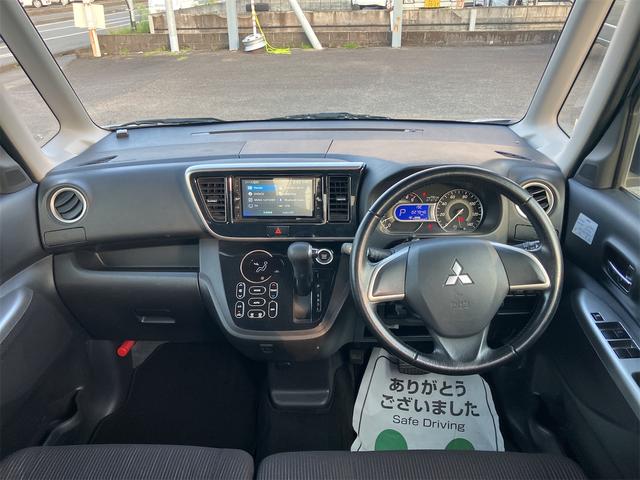 車を運転する際には運転席の存在は欠かせません。なのでしっかりとチェックしたいポイントですね。