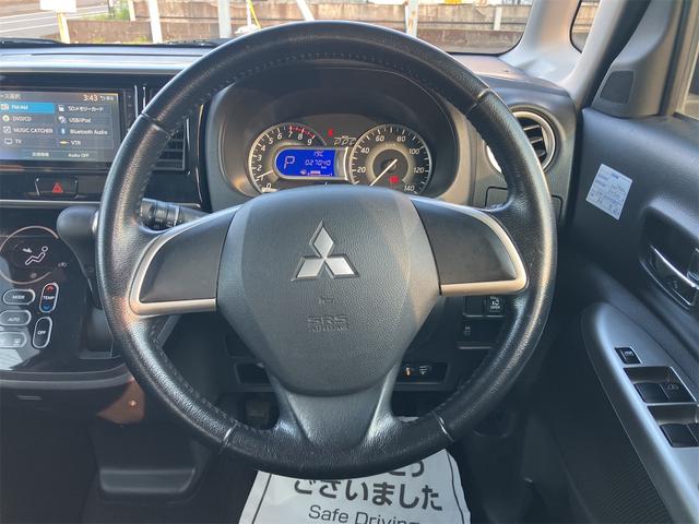 ハンドルの状態が悪いと運転に集中できませんよね。こちらの車、お気軽にお問い合わせください。