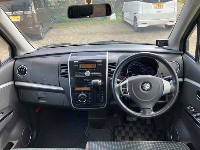 ワゴンRスティングレー T オートライト HID スマートキー 電動格納ミラー ベンチシート ターボ CVT 盗難防止システム ABS CD アルミホイール 衝突安全ボディ エアコン パワーステアリング パワーウィンドウ(2枚目)