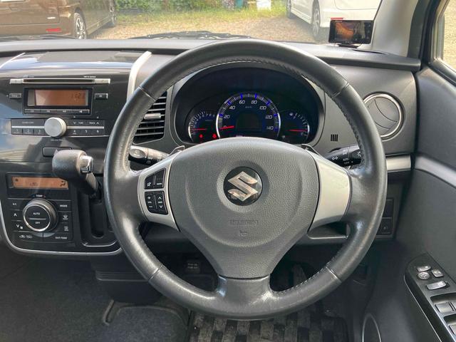 ワゴンRスティングレー T オートライト HID スマートキー 電動格納ミラー ベンチシート ターボ CVT 盗難防止システム ABS CD アルミホイール 衝突安全ボディ エアコン パワーステアリング パワーウィンドウ(3枚目)