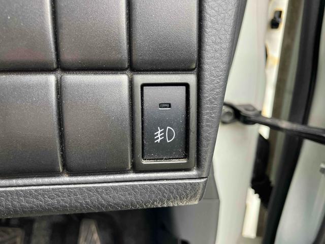 ワゴンRスティングレー T オートライト HID スマートキー 電動格納ミラー ベンチシート ターボ CVT 盗難防止システム ABS CD アルミホイール 衝突安全ボディ エアコン パワーステアリング パワーウィンドウ(51枚目)