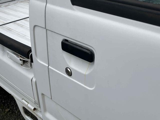 サンバートラック TB 4WD 軽トラ AT エアコン パワーステアリング 運転席エアバッグ ヘッドライトレベライザー 三方開 積載量350kg(12枚目)