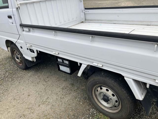 サンバートラック TB 4WD 軽トラ AT エアコン パワーステアリング 運転席エアバッグ ヘッドライトレベライザー 三方開 積載量350kg(28枚目)