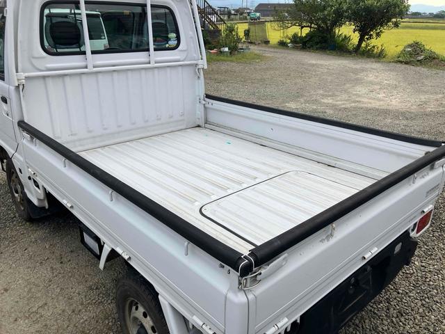 サンバートラック TB 4WD 軽トラ AT エアコン パワーステアリング 運転席エアバッグ ヘッドライトレベライザー 三方開 積載量350kg(31枚目)