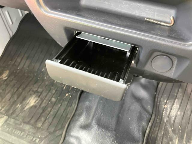 サンバートラック TB 4WD 軽トラ AT エアコン パワーステアリング 運転席エアバッグ ヘッドライトレベライザー 三方開 積載量350kg(39枚目)