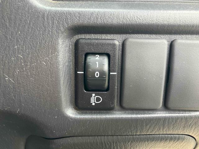 サンバートラック TB 4WD 軽トラ AT エアコン パワーステアリング 運転席エアバッグ ヘッドライトレベライザー 三方開 積載量350kg(50枚目)