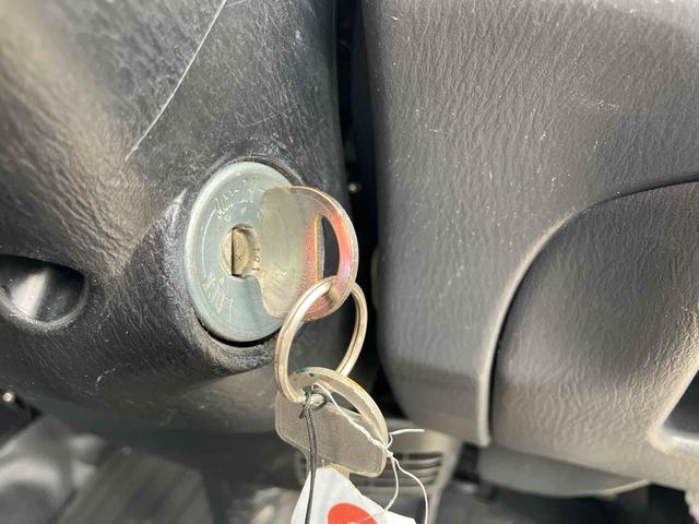 サンバートラック TB 4WD 軽トラ AT エアコン パワーステアリング 運転席エアバッグ ヘッドライトレベライザー 三方開 積載量350kg(52枚目)