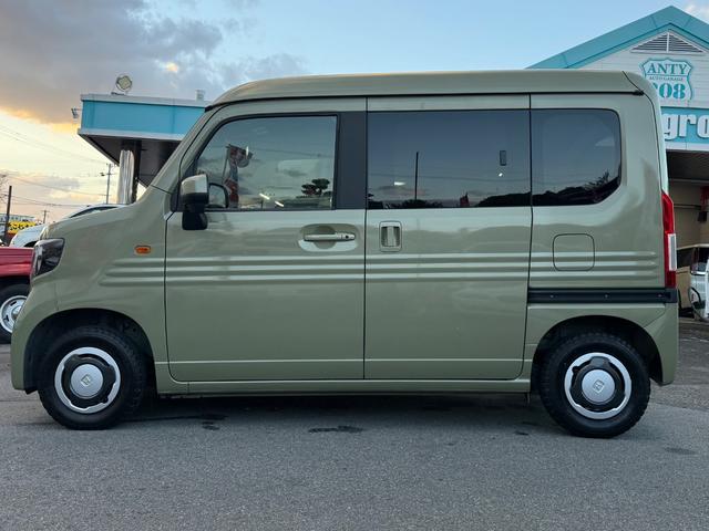 �I�C���E�^�C�������͂������A�J�X�^���p�[�c�̔�����t���A�{�f�B�[�R�[�e�B���O��������Ă��܂��̂Ō�C�y�ɂ����X�������I