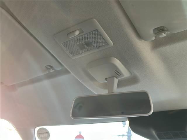 スペーシアギア ハイブリッドＸＺ　届出済未使用車　ブレーキサポート　レーンサポート　ソナー　クルーズコントロール　ＬＥＤヘッドライト　シートヒーター　スマートキー　アイドリングストップ　ガンメタリック２トーンルーフ仕様車（21枚目）