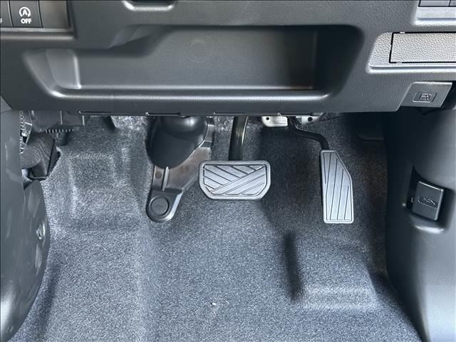 スペーシアギア ハイブリッドＸＺ　届出済未使用車　ブレーキサポート　レーンサポート　ソナー　クルーズコントロール　ＬＥＤヘッドライト　シートヒーター　スマートキー　アイドリングストップ　ガンメタリック２トーンルーフ仕様車（24枚目）