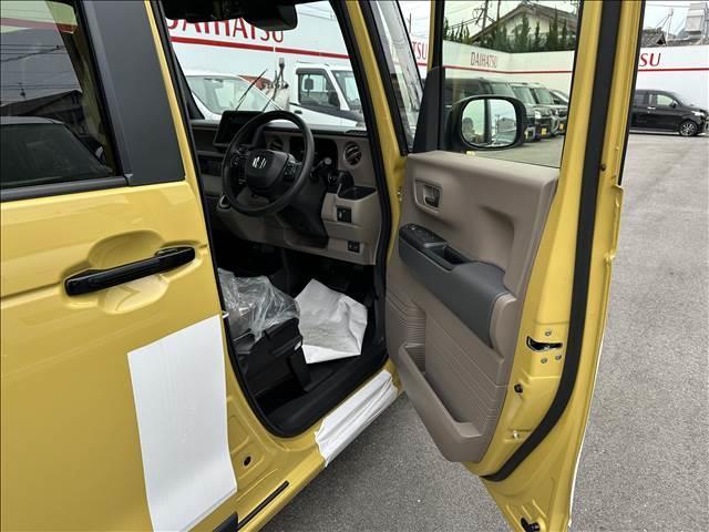 Ｎ－ＢＯＸジョイ ベースグレード　届出済未使用車　２トーン　ブレーキサポート　レーンサポート　クルーズコントロール　ソナー　シートヒーター　ＬＥＤヘッドライト　スマートキー　アイドリングストップ　左側電動スライドドア　電動格納ミラー（7枚目）