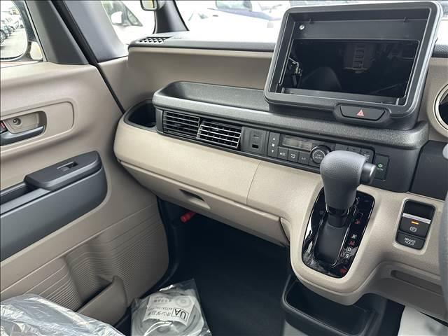 Ｎ－ＢＯＸジョイ ベースグレード　届出済未使用車　２トーン　ブレーキサポート　レーンサポート　クルーズコントロール　ソナー　シートヒーター　ＬＥＤヘッドライト　スマートキー　アイドリングストップ　左側電動スライドドア　電動格納ミラー（17枚目）