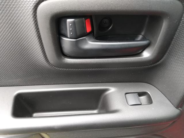 【助手席ドアのパワーウインドウスイッチ】納車前には、お客様へ安心安全をお届けするために点検、整備を実施し、洗車、清掃をして納車致します！信頼のおける整備工場・板金塗装工場と提携しております。