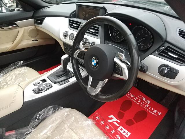 Z4 sDrive23i Hi-Lineパッケージ 電動オープン・ハードトップ・右ハンドル・2人乗・シートヒーター・パワーシート・オートエアコン・スマートキー・プッシュスタート・純正17インチAW・ミラー型ETC・パドルシフト・純正HDDナビTV・CD(5枚目)