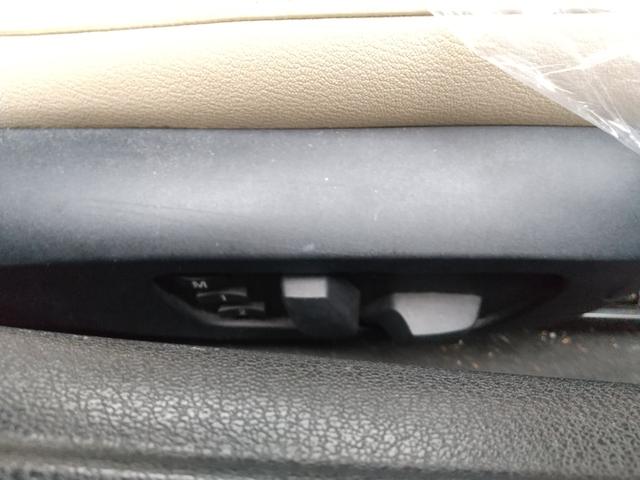 Z4 sDrive23i Hi-Lineパッケージ 電動オープン・ハードトップ・右ハンドル・2人乗・シートヒーター・パワーシート・オートエアコン・スマートキー・プッシュスタート・純正17インチAW・ミラー型ETC・パドルシフト・純正HDDナビTV・CD(7枚目)