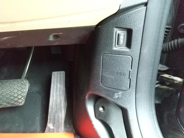 Z4 sDrive23i Hi-Lineパッケージ 電動オープン・ハードトップ・右ハンドル・2人乗・シートヒーター・パワーシート・オートエアコン・スマートキー・プッシュスタート・純正17インチAW・ミラー型ETC・パドルシフト・純正HDDナビTV・CD(16枚目)