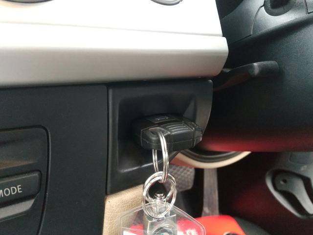 Z4 sDrive23i Hi-Lineパッケージ 電動オープン・ハードトップ・右ハンドル・2人乗・シートヒーター・パワーシート・オートエアコン・スマートキー・プッシュスタート・純正17インチAW・ミラー型ETC・パドルシフト・純正HDDナビTV・CD(17枚目)