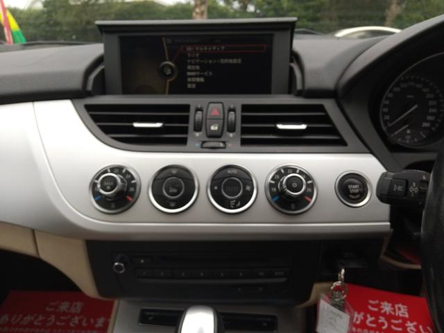 Z4 sDrive23i Hi-Lineパッケージ 電動オープン・ハードトップ・右ハンドル・2人乗・シートヒーター・パワーシート・オートエアコン・スマートキー・プッシュスタート・純正17インチAW・ミラー型ETC・パドルシフト・純正HDDナビTV・CD(23枚目)