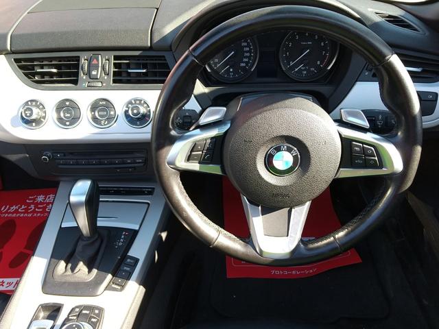 Z4 sDrive23i ハイラインパッケージ 電動オープン・ハードトップ・右ハンドル・2人乗・シートヒーター・パワーシート・オートエアコン・スマートキー・プッシュスタート・純正17インチAW・ミラー型ETC・パドルシフト・純正HDDナビTV・CD(3枚目)