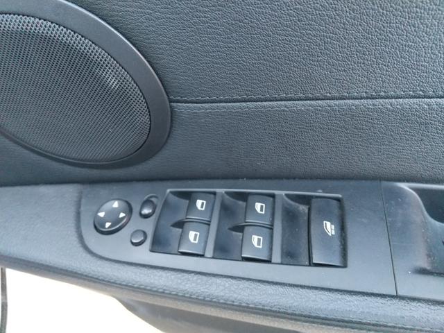 Z4 sDrive23i ハイラインパッケージ 電動オープン・ハードトップ・右ハンドル・2人乗・シートヒーター・パワーシート・オートエアコン・スマートキー・プッシュスタート・純正17インチAW・ミラー型ETC・パドルシフト・純正HDDナビTV・CD(9枚目)