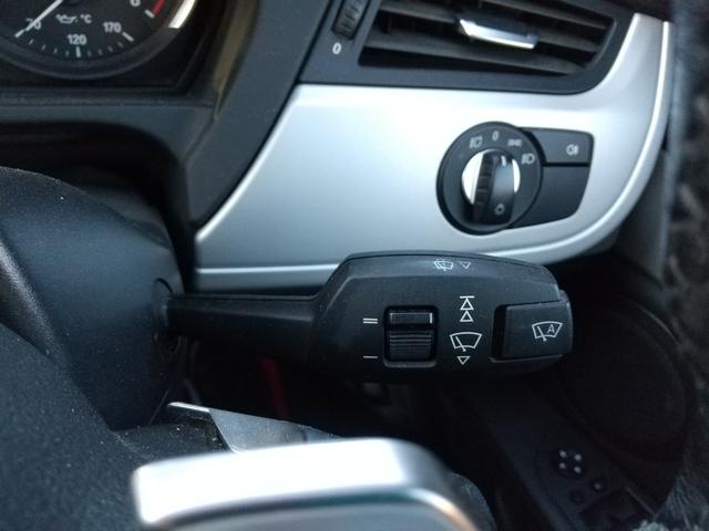 Z4 sDrive23i ハイラインパッケージ 電動オープン・ハードトップ・右ハンドル・2人乗・シートヒーター・パワーシート・オートエアコン・スマートキー・プッシュスタート・純正17インチAW・ミラー型ETC・パドルシフト・純正HDDナビTV・CD(16枚目)