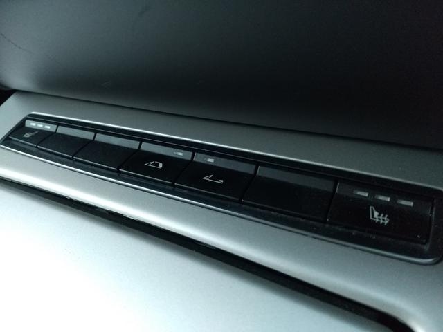 Z4 sDrive23i ハイラインパッケージ 電動オープン・ハードトップ・右ハンドル・2人乗・シートヒーター・パワーシート・オートエアコン・スマートキー・プッシュスタート・純正17インチAW・ミラー型ETC・パドルシフト・純正HDDナビTV・CD(37枚目)