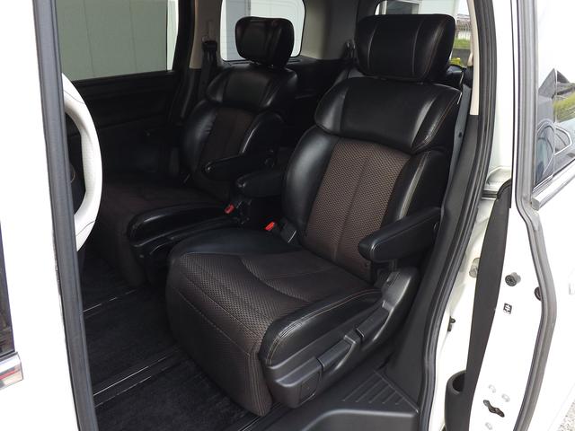 エルグランド 250ハイウェイスター 7人乗り ナビ フルセグTV バックカメラ ETC DVD再生 Bluetooth 左パワースライドドア キャプテンシート ハーフレザー インテリキー 18インチアルミ オートHIDライト 記録簿完備(26枚目)