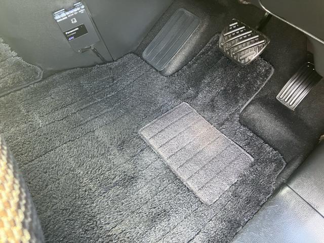 エルグランド 250ハイウェイスター 7人乗り ナビ フルセグTV バックカメラ ETC DVD再生 Bluetooth 左パワースライドドア キャプテンシート ハーフレザー インテリキー 18インチアルミ オートHIDライト 記録簿完備(43枚目)