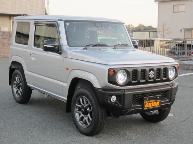 最新の衝突軽減ブレーキ(スズキセーフティサポート)を装備しています。