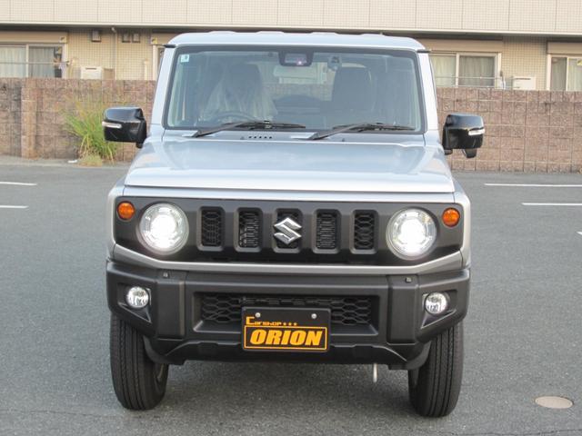 LEDヘッドライトを装備しています。