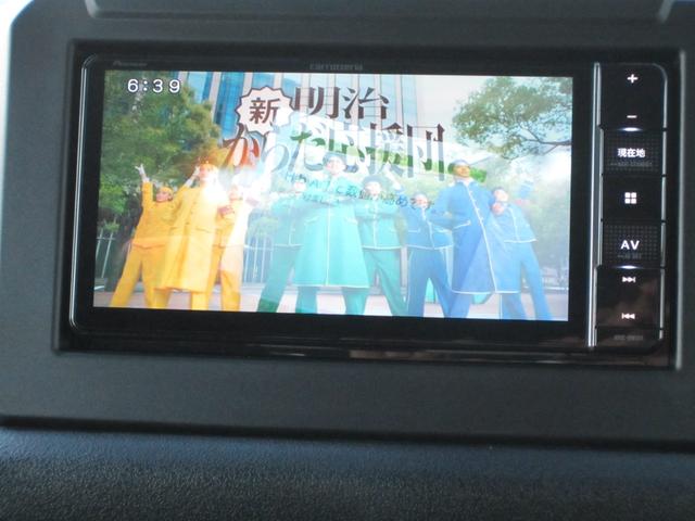 販売店オプションの7インナビTV、バックカメラを装備しています。