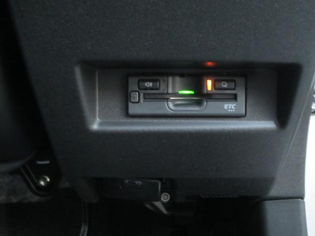 販売店オプションの純正ETCを装着しています。