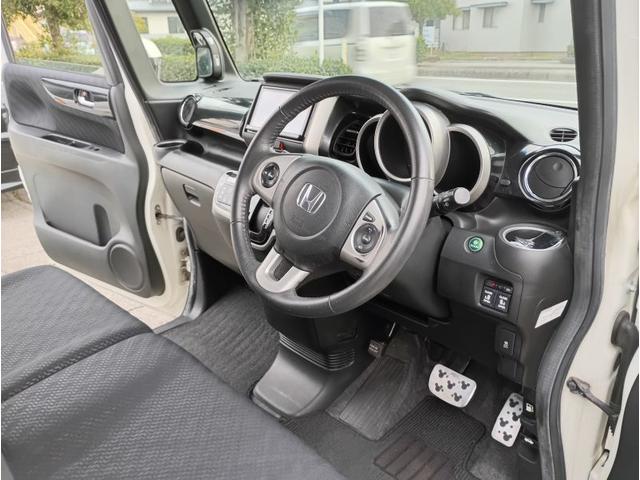 Ｎ－ＢＯＸカスタム Ｇ・ターボパッケージ　カスタム　Ｇ・ターボパッケージ　両側パワースライドドア　プッシュスタート　バックカメラ（4枚目）