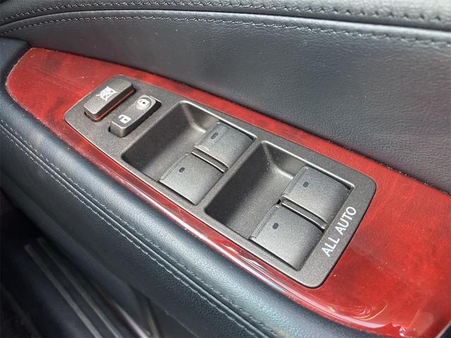 ＬＳ ＬＳ４６０　クリアランスソナー　オートクルーズコントロール　バックカメラ　ナビ　アルミホイール　オートライト　ＨＩＤ　ＡＴ　シートエアコン　スマートキー　電動格納ミラー　盗難防止システム　パワーシート　ＣＤ　ＭＤ（21枚目）